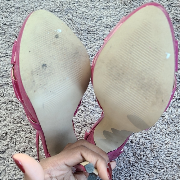 Fuschia Steve Madden heels - Picture 3 of 10
